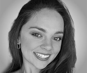 Empowering Yourself Through Therapy: A Journey to Self-Discovery and Healing